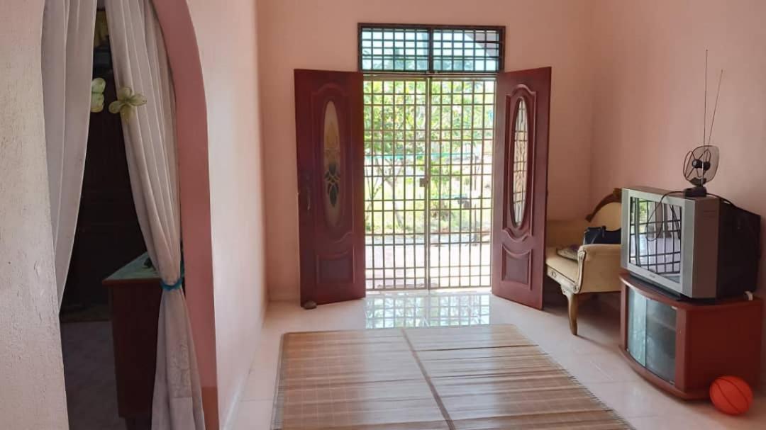 Homestay Zahra Sri Bayu Cherang Ruku Exterior photo