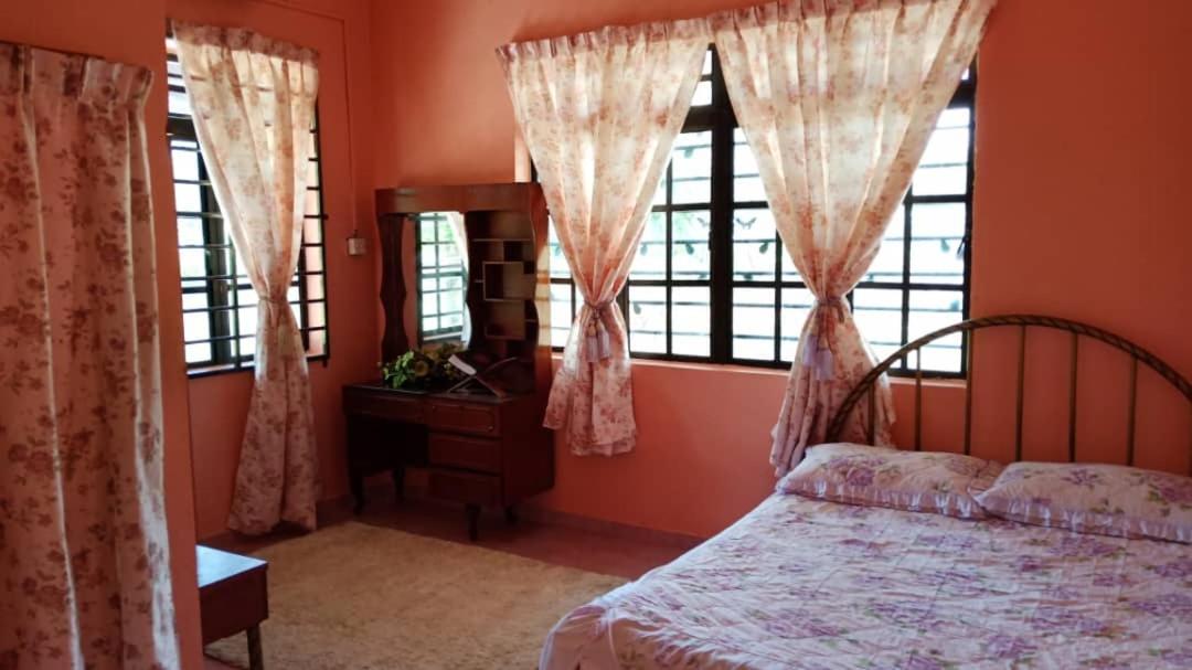 Homestay Zahra Sri Bayu Cherang Ruku Exterior photo